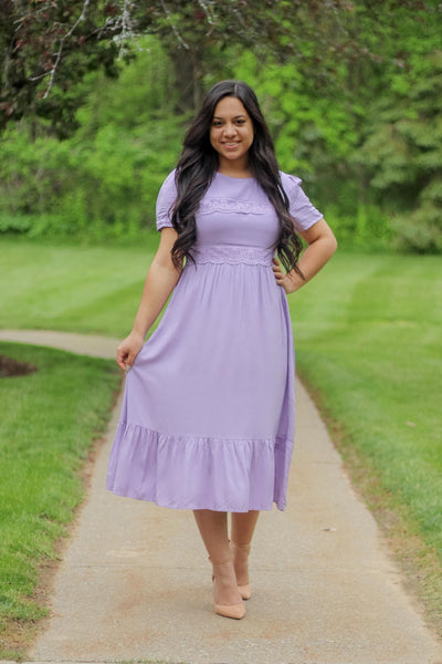 Makaylee Lace Midi Dress in Lavender (FINAL SALE)